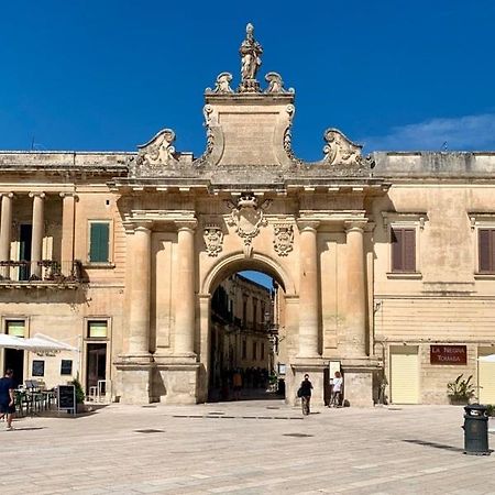 Grano 2 - Appartamento Lecce Centro ภายนอก รูปภาพ
